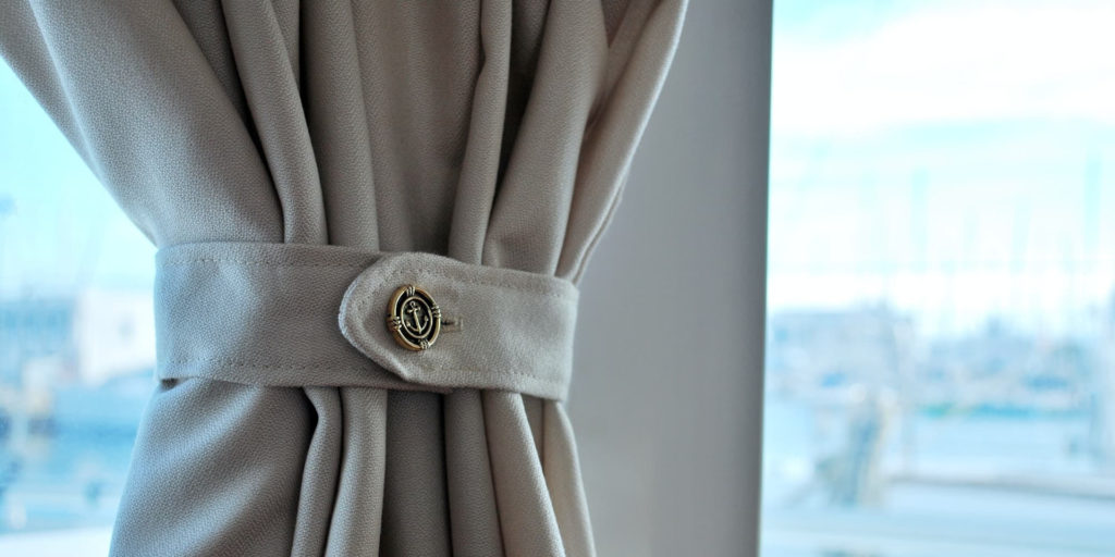 Yacht interior curtains are UV/water resistant, fadeproof fire retardant, sound absorbent, washable
and above all beautiful.