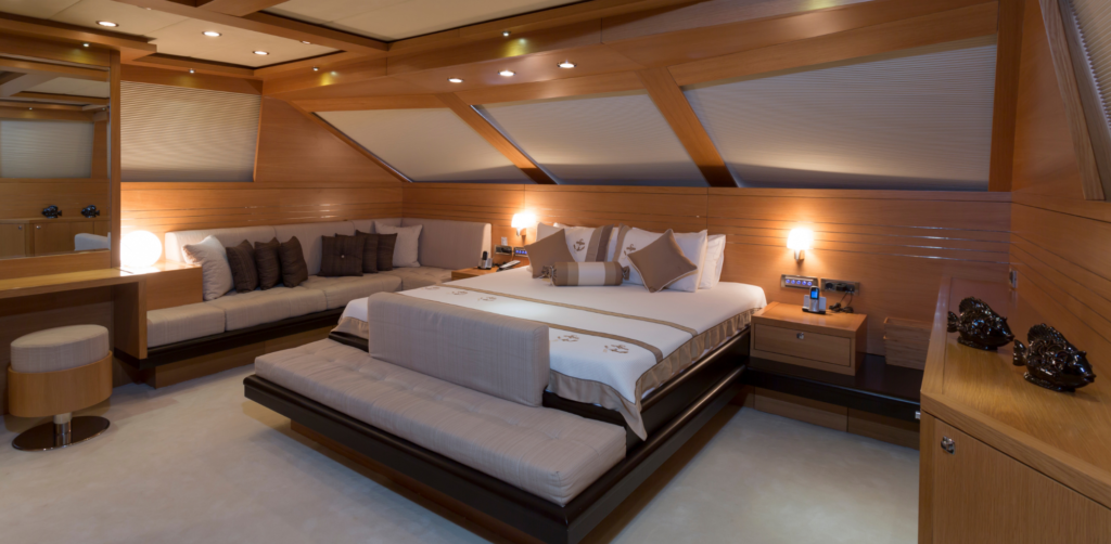 Bring the comfort of your home to your yacht with custom-made mattresses and bespoke bedlinen for a cosy yacht suite.