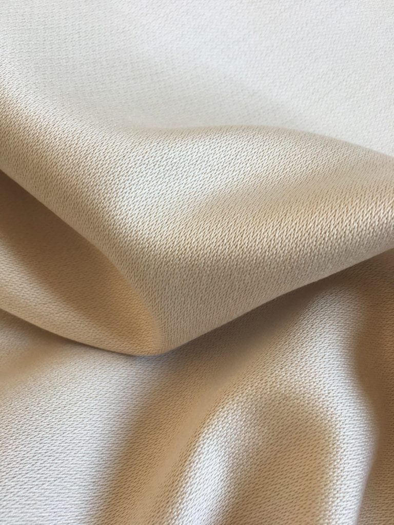 Frey co-ordinating yacht curtains made with Sunbrella satin fabric with a gentle shine effect are aesthetically appealing.